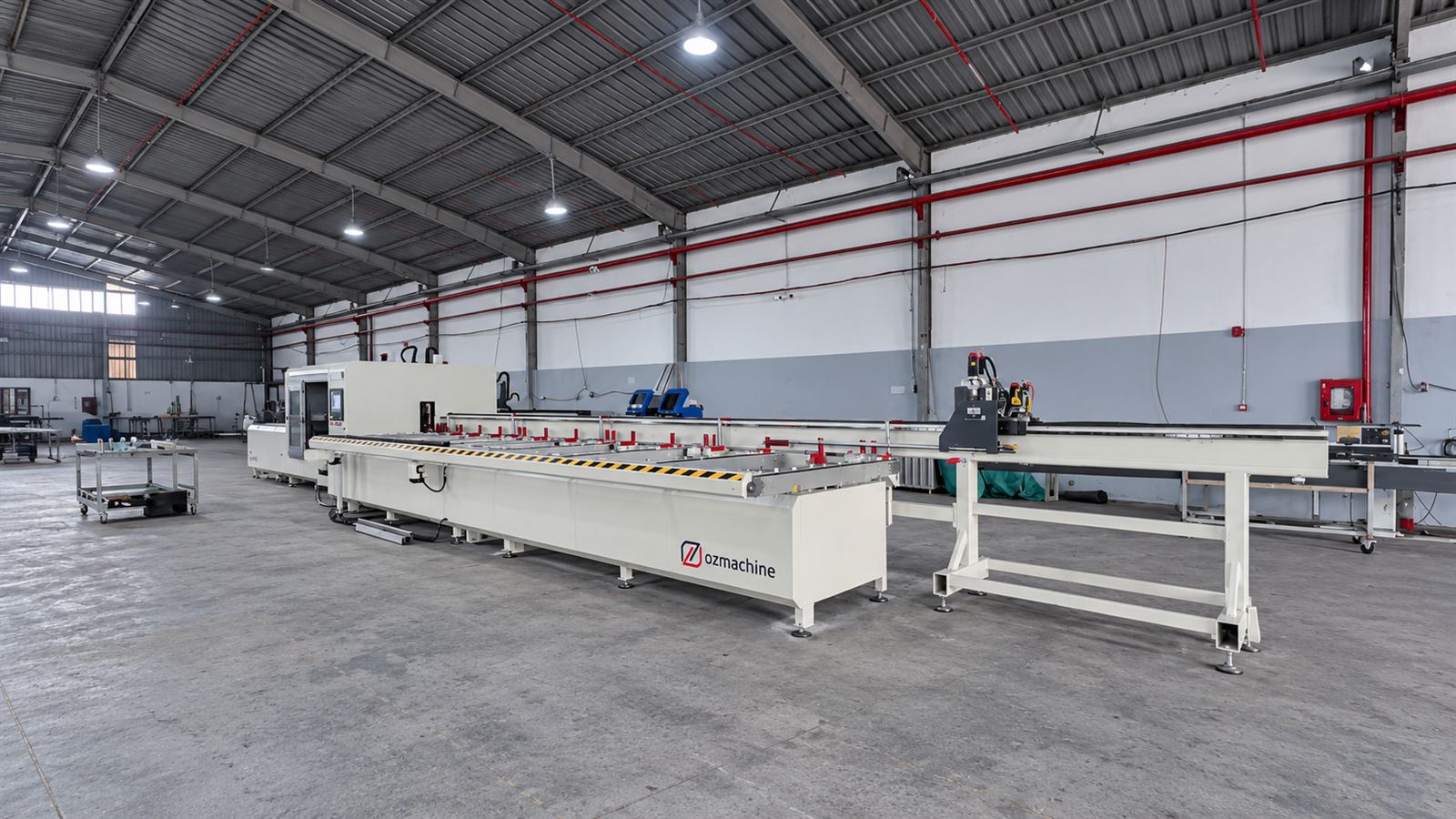 Dây chuyền ALCOR II C nhìn từ phía bàn cấp phôi
